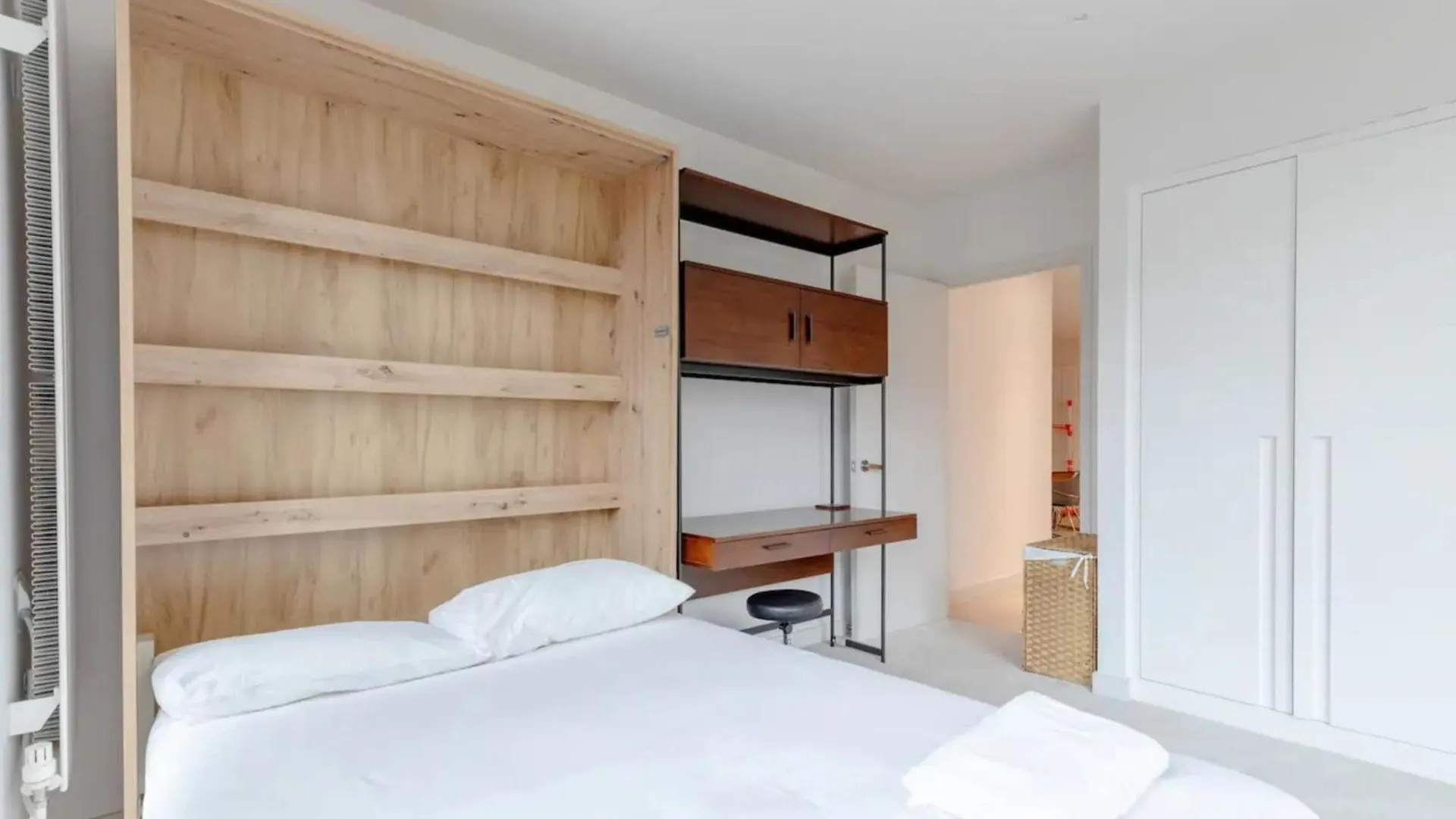 Charm & Convenience 3 Bed Near Excel London Apartment United Kingdom