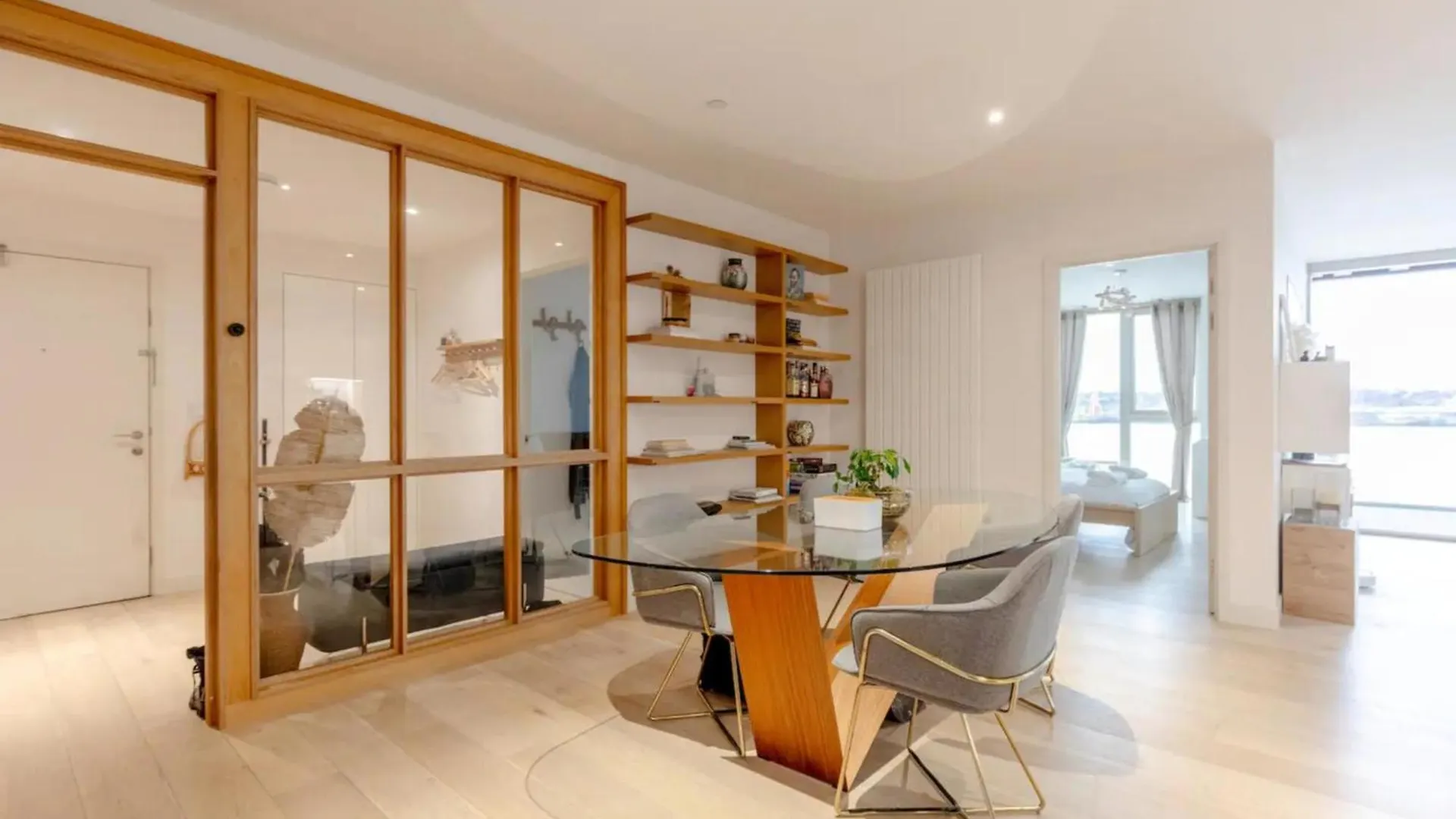 Charm & Convenience 3 Bed Near Excel London Apartment United Kingdom